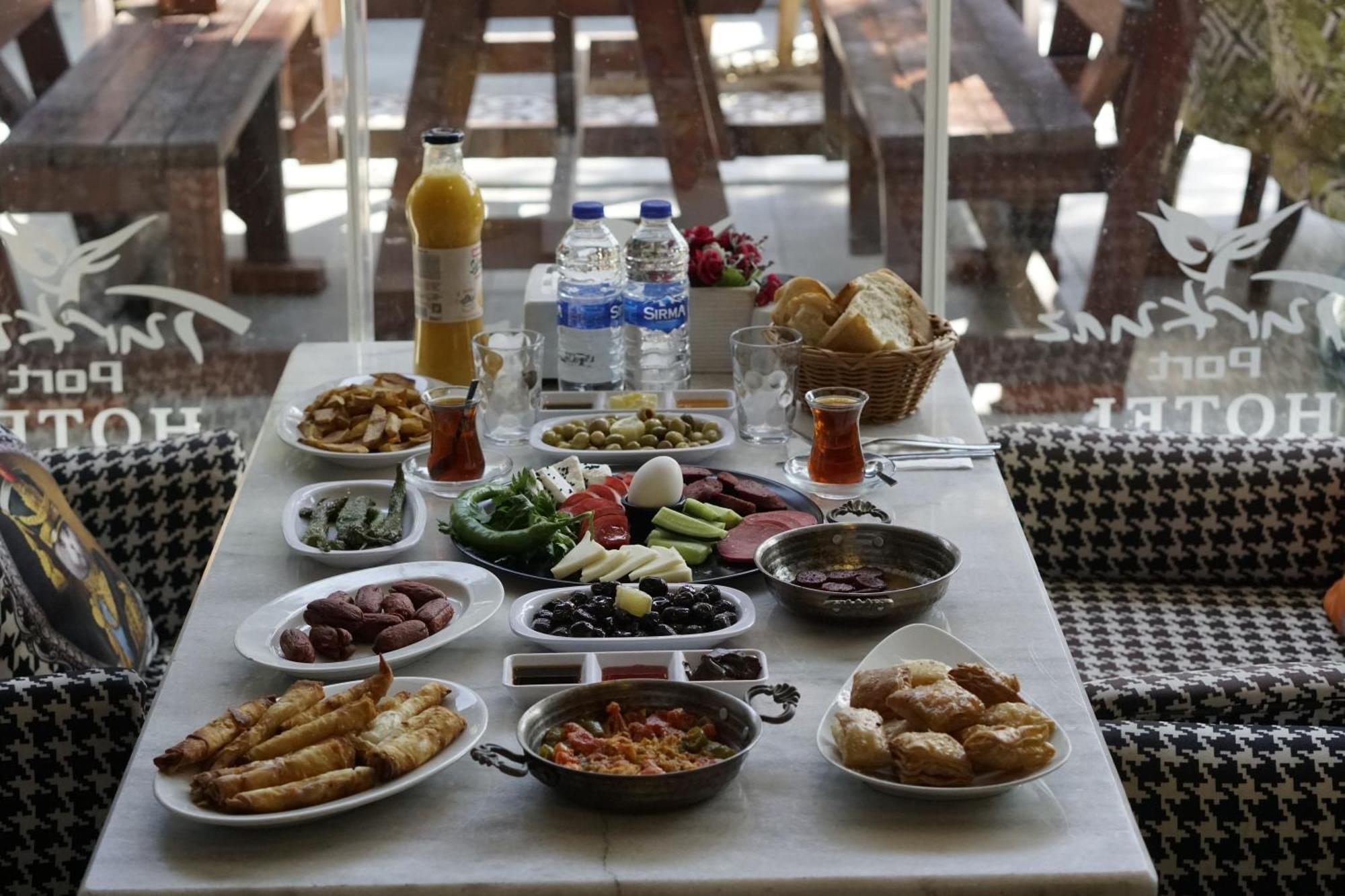 Turkuaz Hotel Istanbul Exterior photo