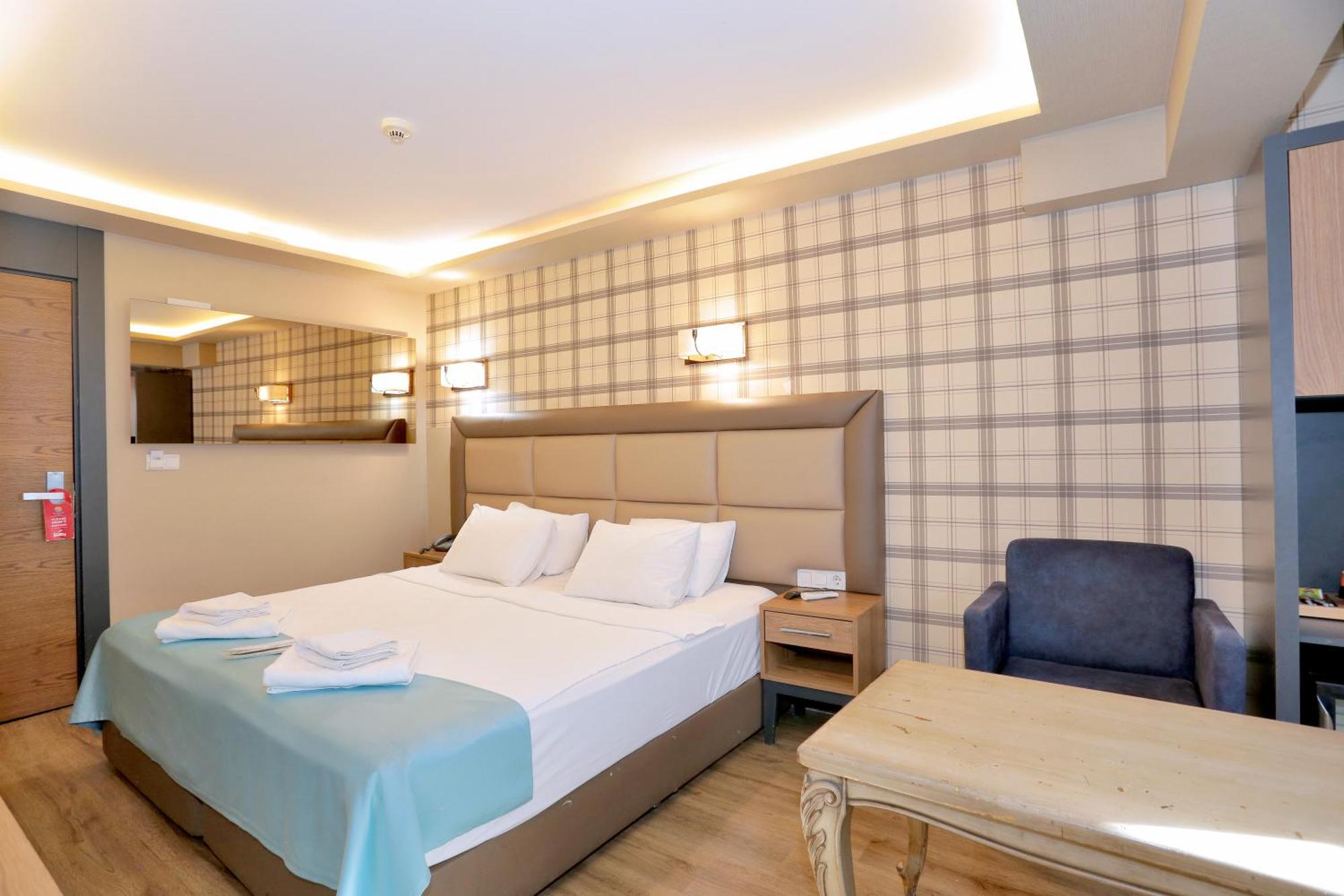 Turkuaz Hotel Istanbul Exterior photo
