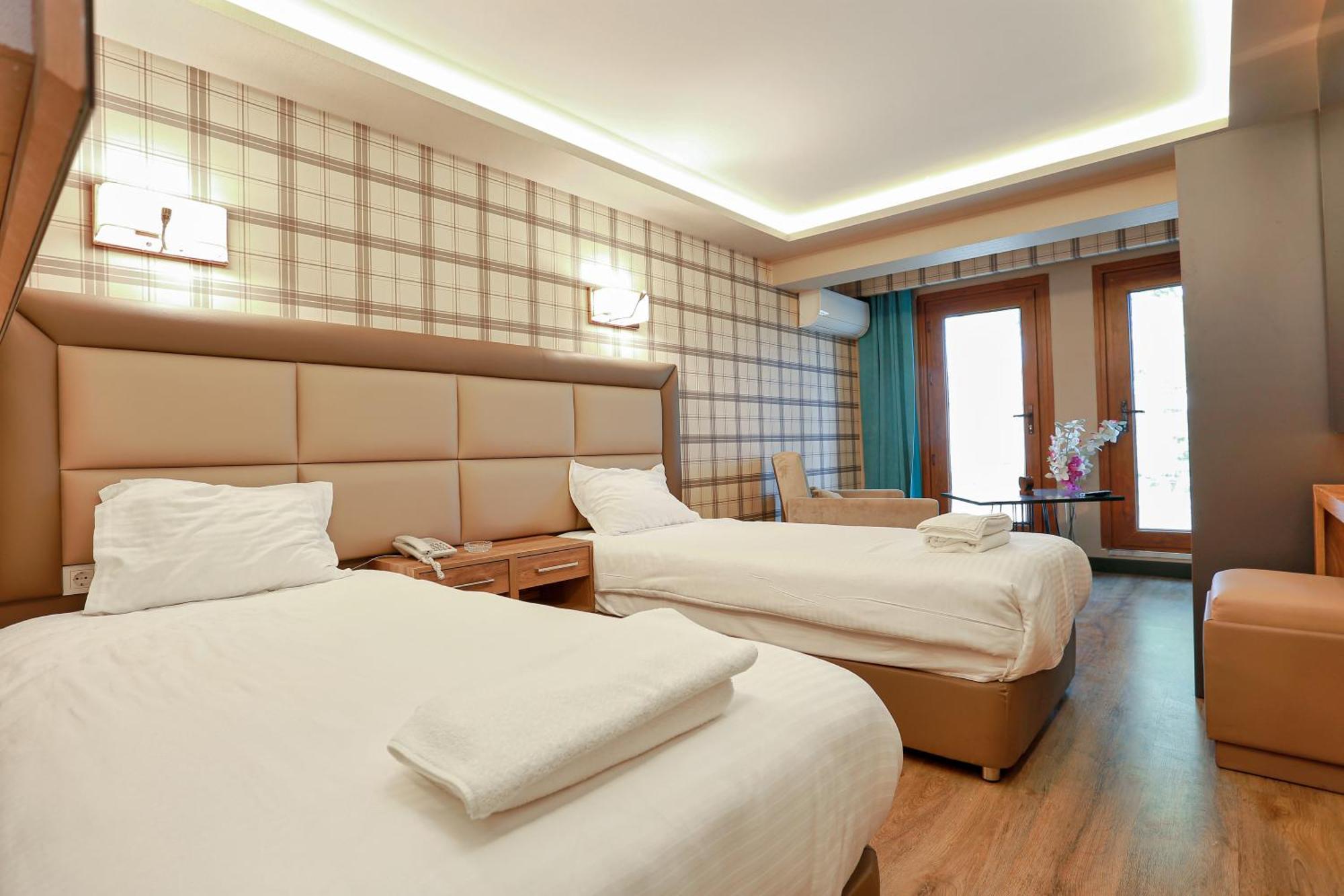 Turkuaz Hotel Istanbul Exterior photo
