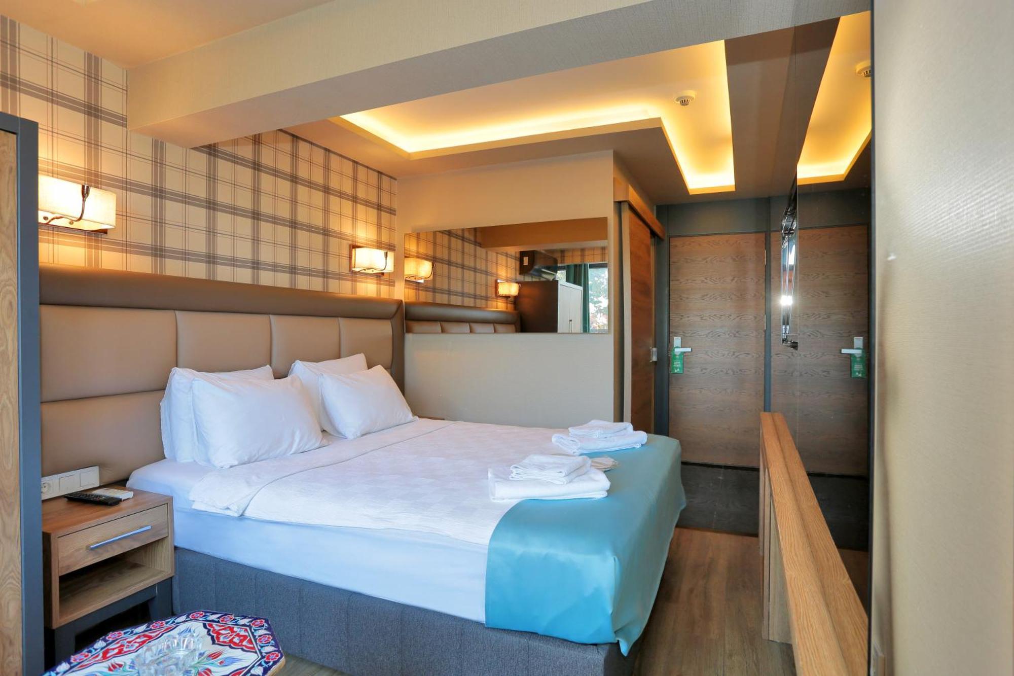 Turkuaz Hotel Istanbul Exterior photo