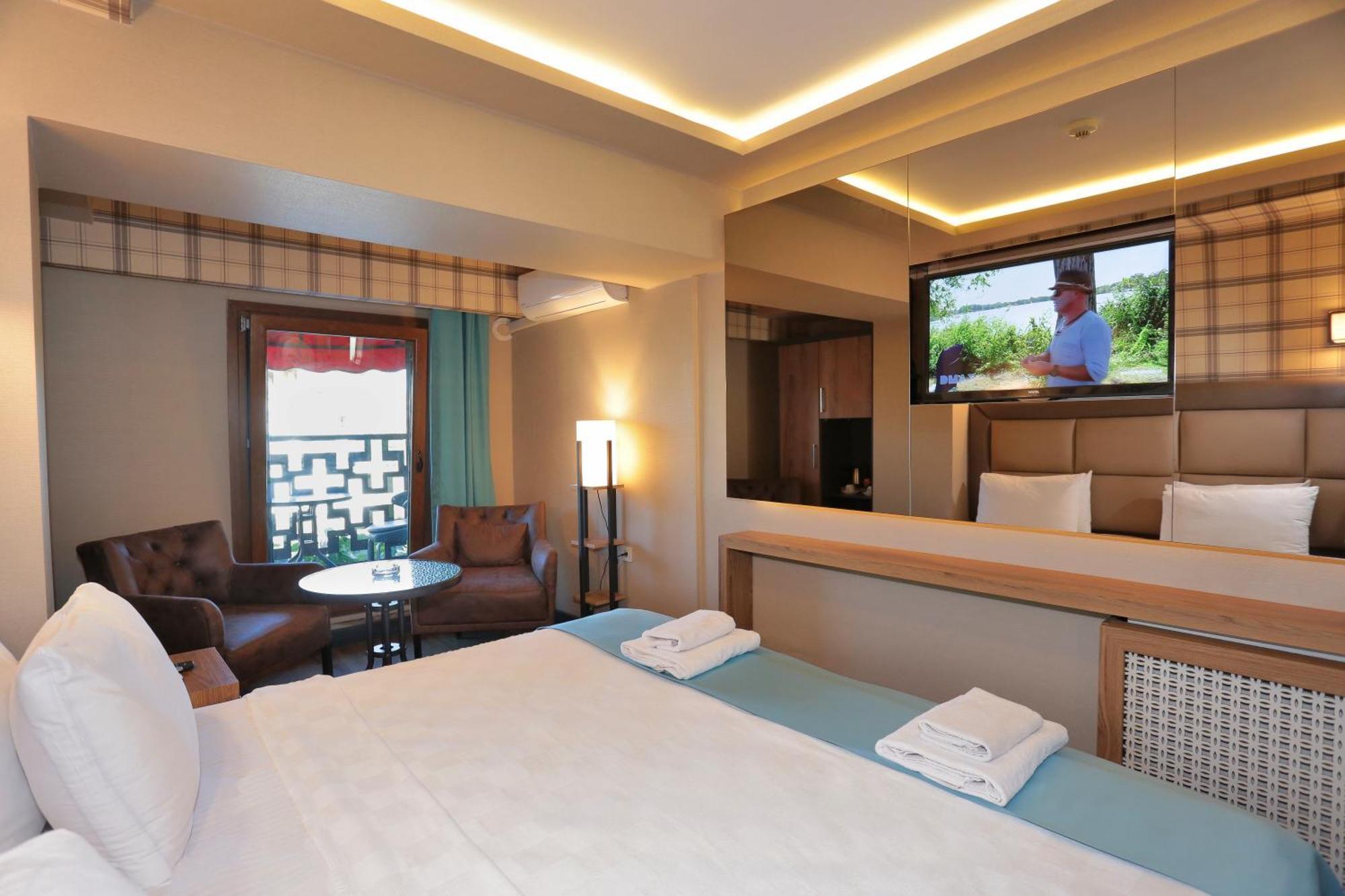 Turkuaz Hotel Istanbul Exterior photo